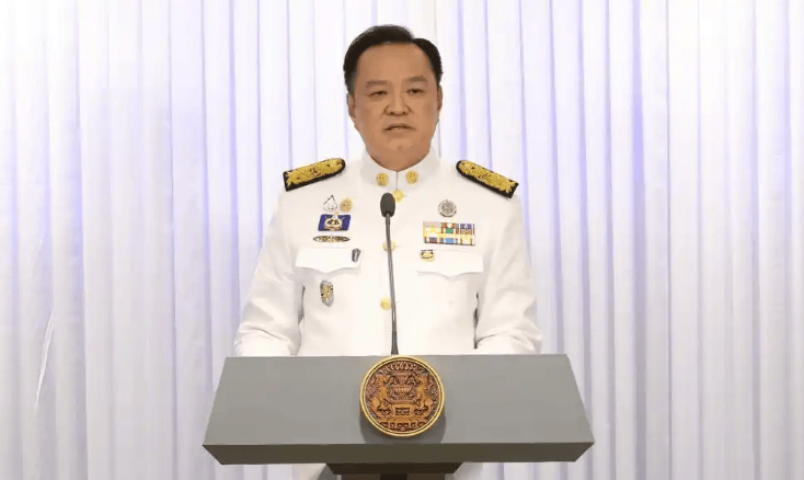 他信为什么“自投罗网”回到泰国，判一年监禁真的重了？看佩通坦怎么说！